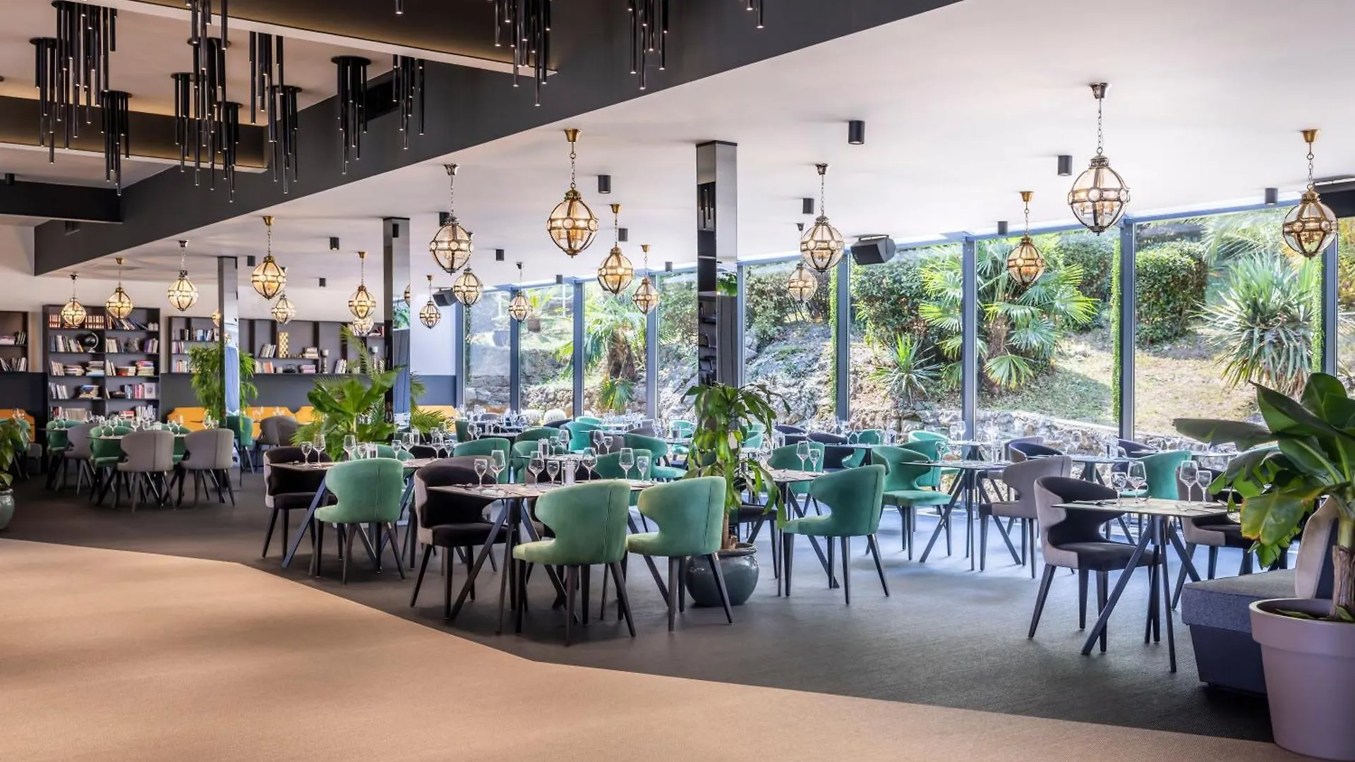 Grand Hotel Adriatic Opatija 4*,