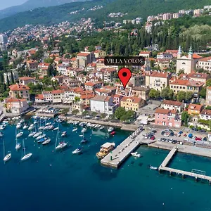 Volos With Roof Terrace, Sea View, Free Private Parking Apartman