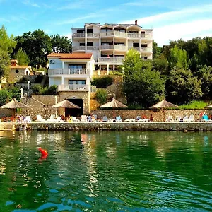 Lucija Hotel