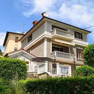 Apartment Salona 